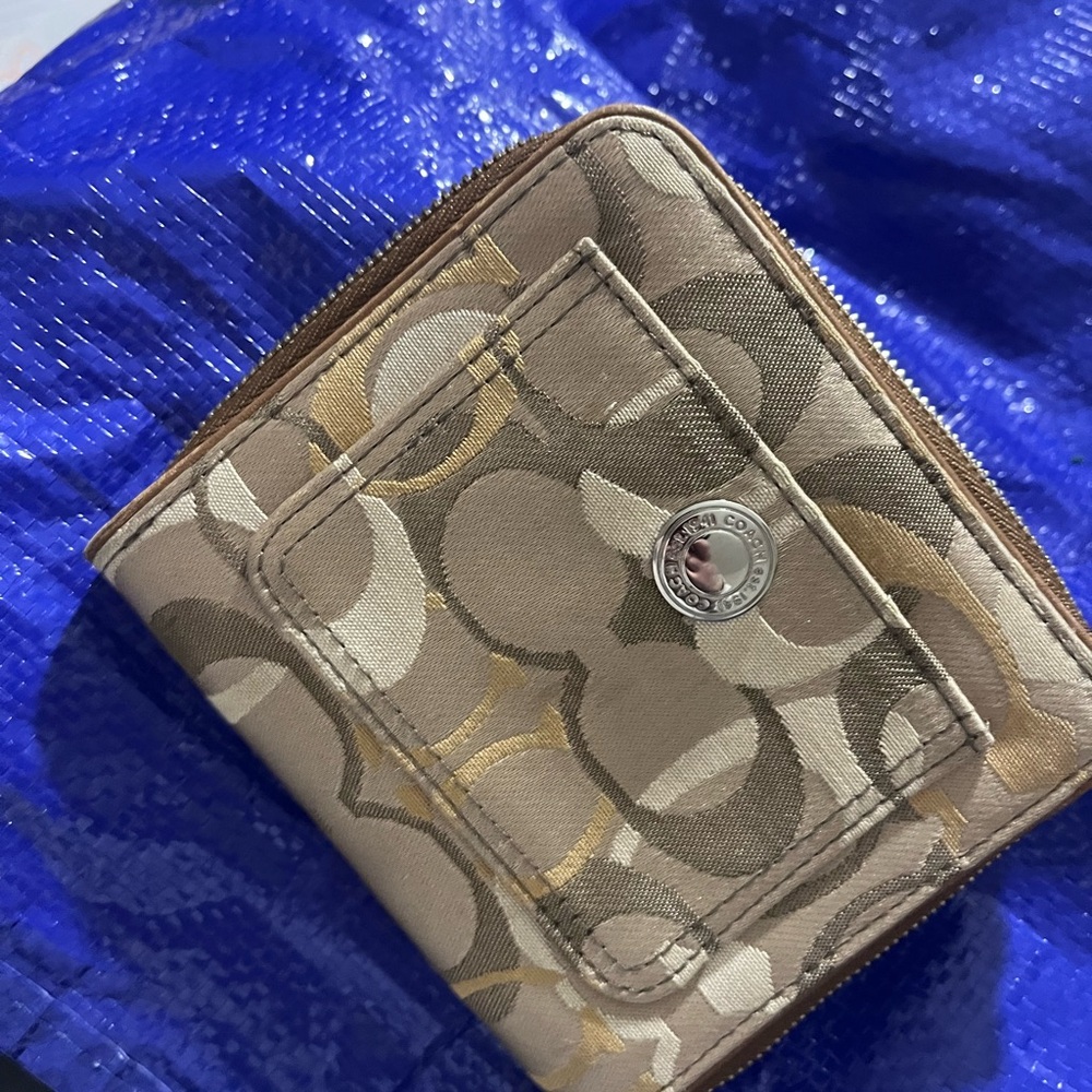 Coach Tan and Gold Wallet